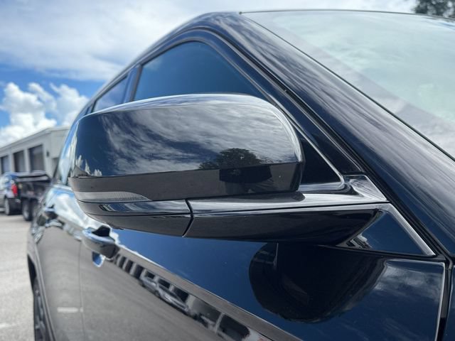 Used 2025 Jeep Grand Cherokee Summit w/ Obsidian Package AWD/4WD image 11