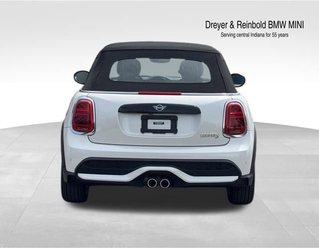 Certified 2024 MINI Cooper S w/ Signature Upholstery Package FWD image 6
