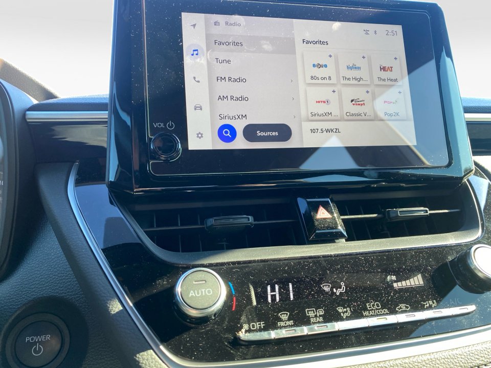 Used 2024 Toyota Corolla Cross AWD Hybrid image 20