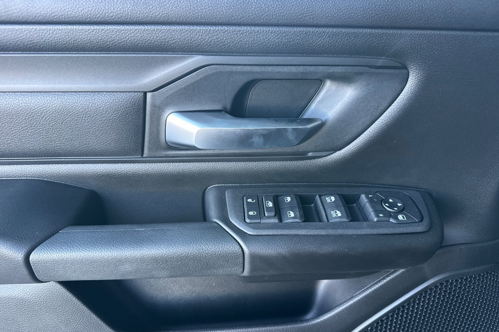 New 2027 RAM 1500 Express AWD/4WD image 10