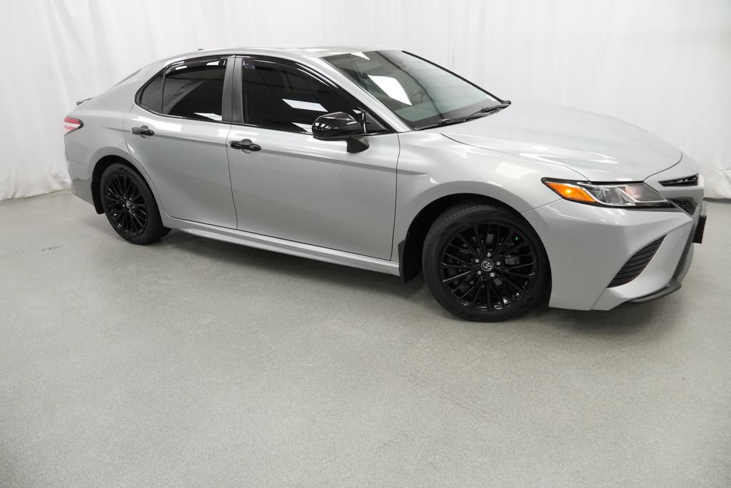 Used 2020 Toyota Camry SE FWD image 10