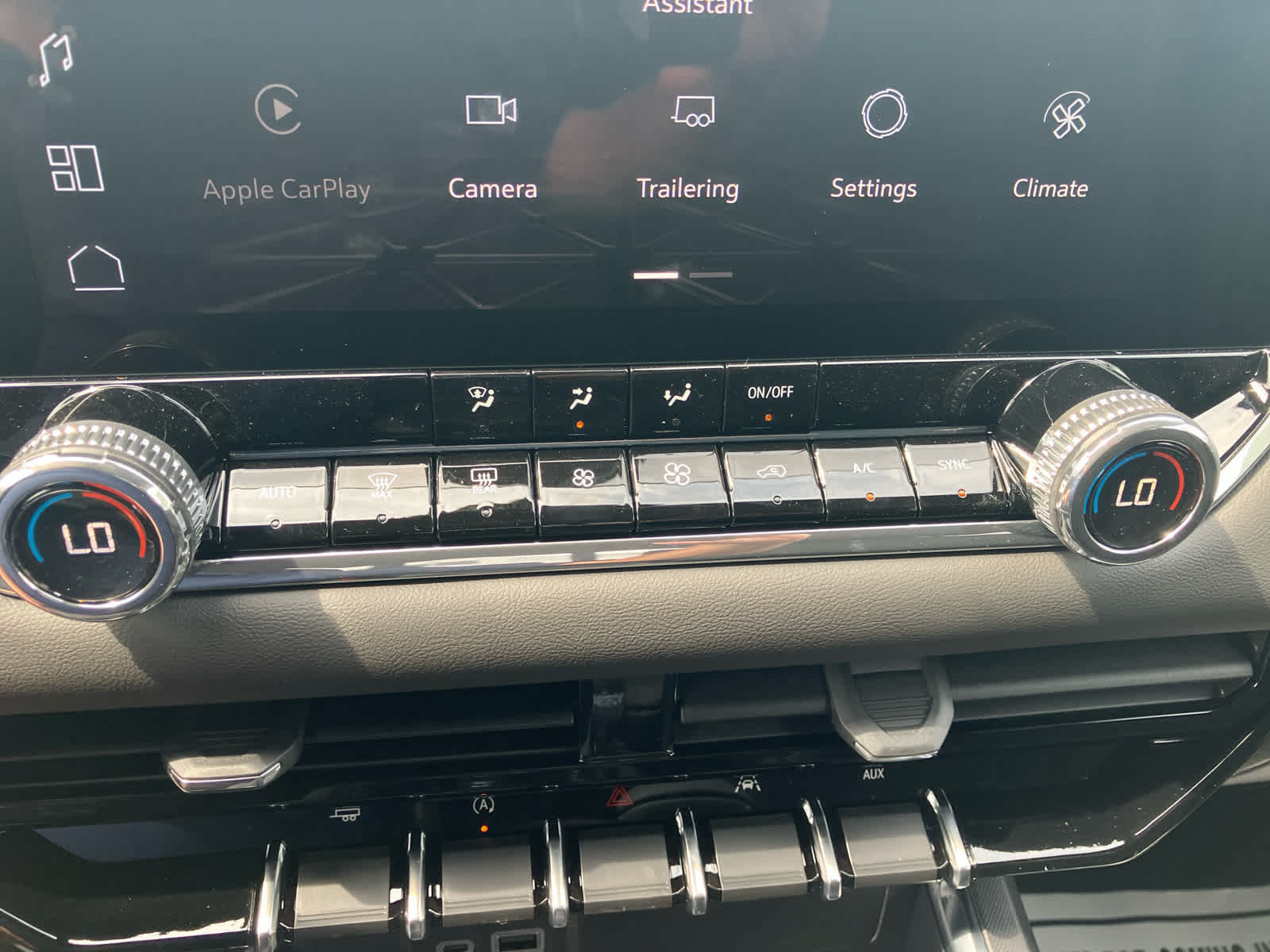 New 2026 GMC Canyon Elevation w/ Convenience Package RWD image 22