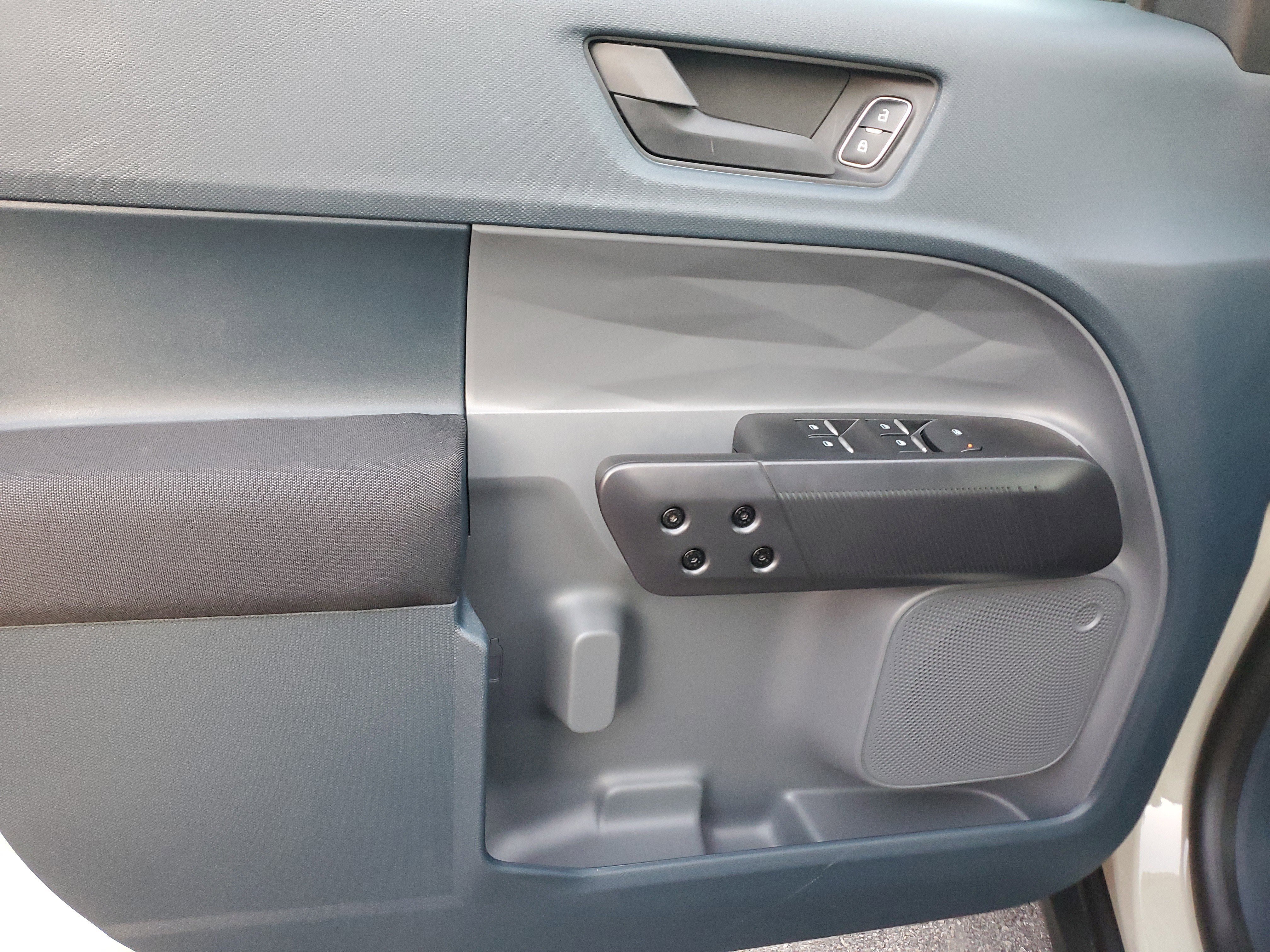 New 2025 Ford Maverick XL w/ Equipment Group 102A image 12