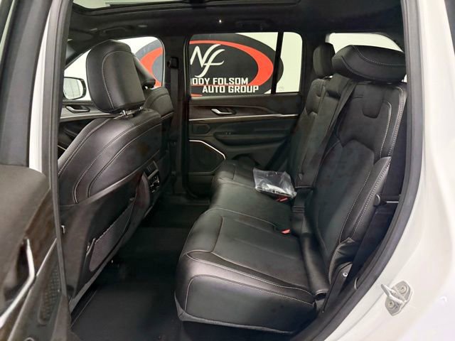 New 2026 Jeep Grand Cherokee Limited AWD/4WD image 12