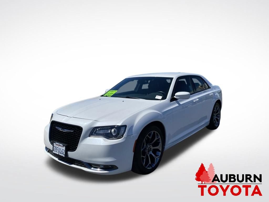 Used 2015 Chrysler 300 S RWD image 3