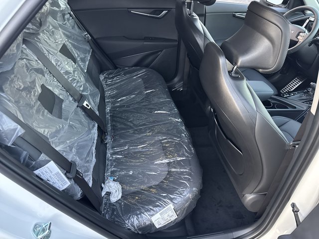 New 2025 Kia Niro EX Touring image 18