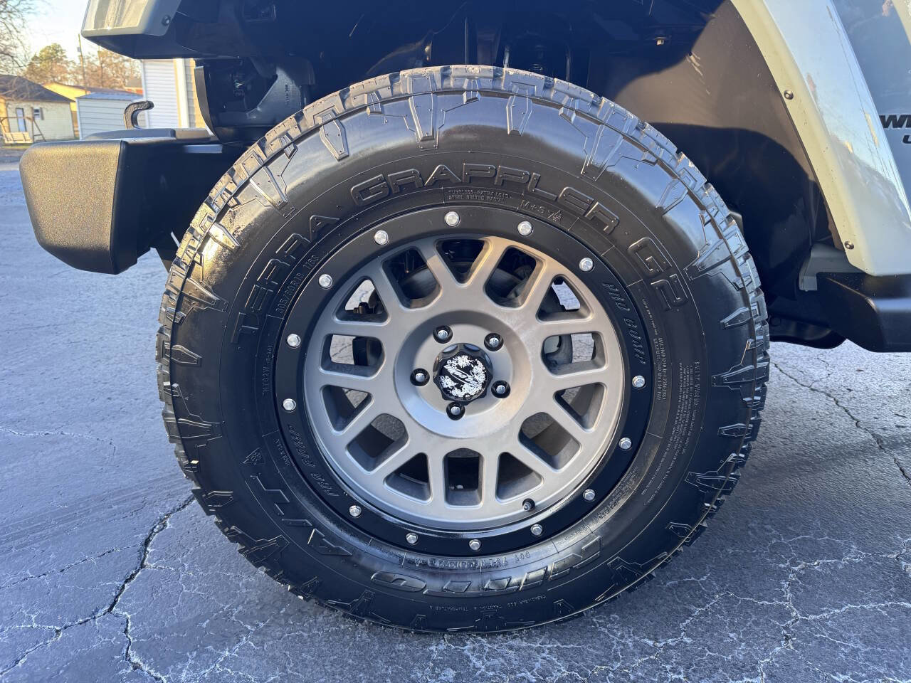 Used 2015 Jeep Wrangler Unlimited Sahara image 12