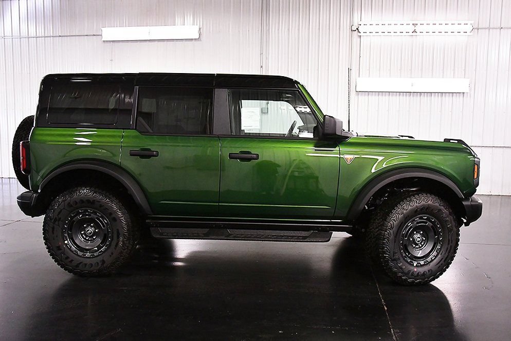 New 2025 Ford Bronco Badlands w/ Sasquatch Package AWD/4WD image 8