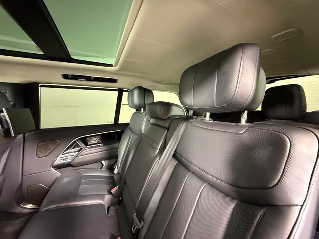 Used 2025 Land Rover Range Rover Long Wheelbase Autobiography AWD/4WD image 23