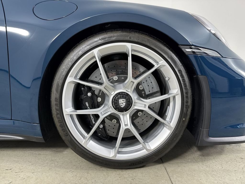 Certified 2022 Porsche 911 GT3 RWD image 15