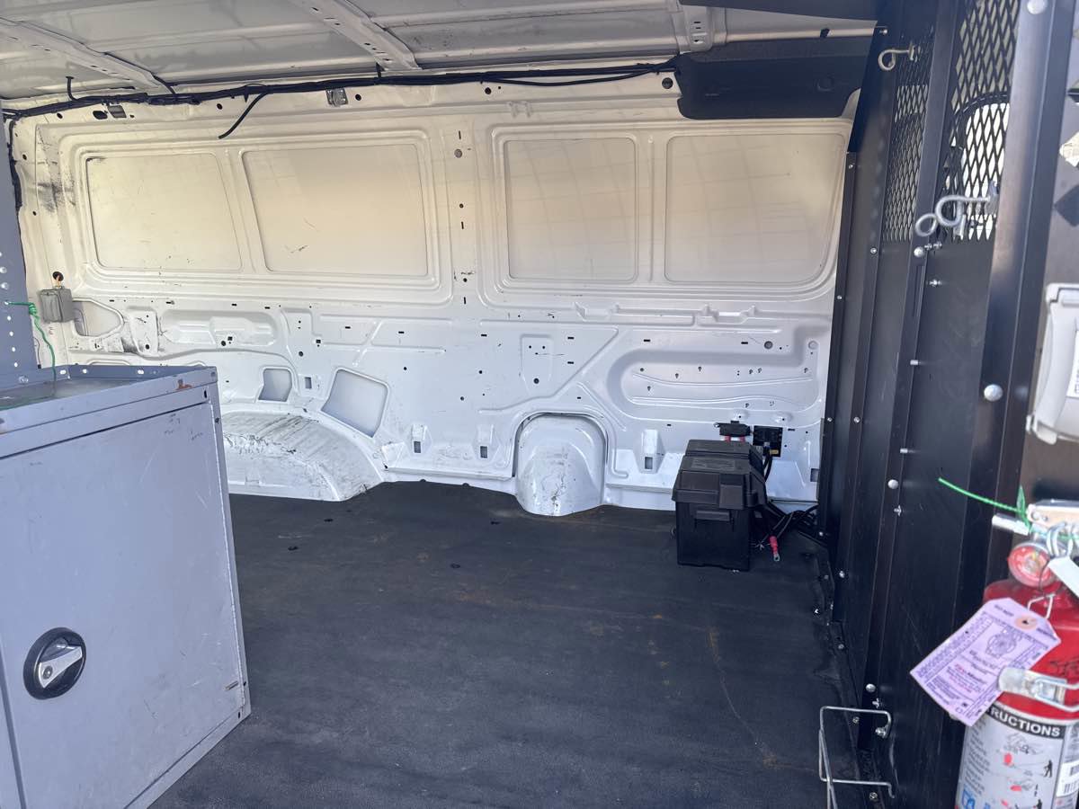 Used 2013 Ford E-150 and Econoline 150 image 7