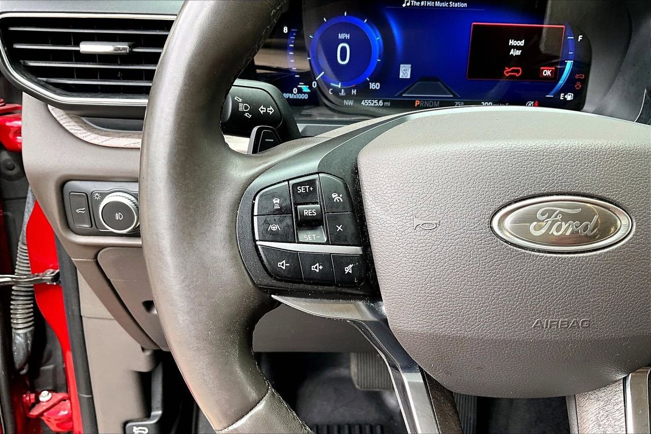 Used 2020 Ford Explorer Platinum w/ Premium Technology Package image 10