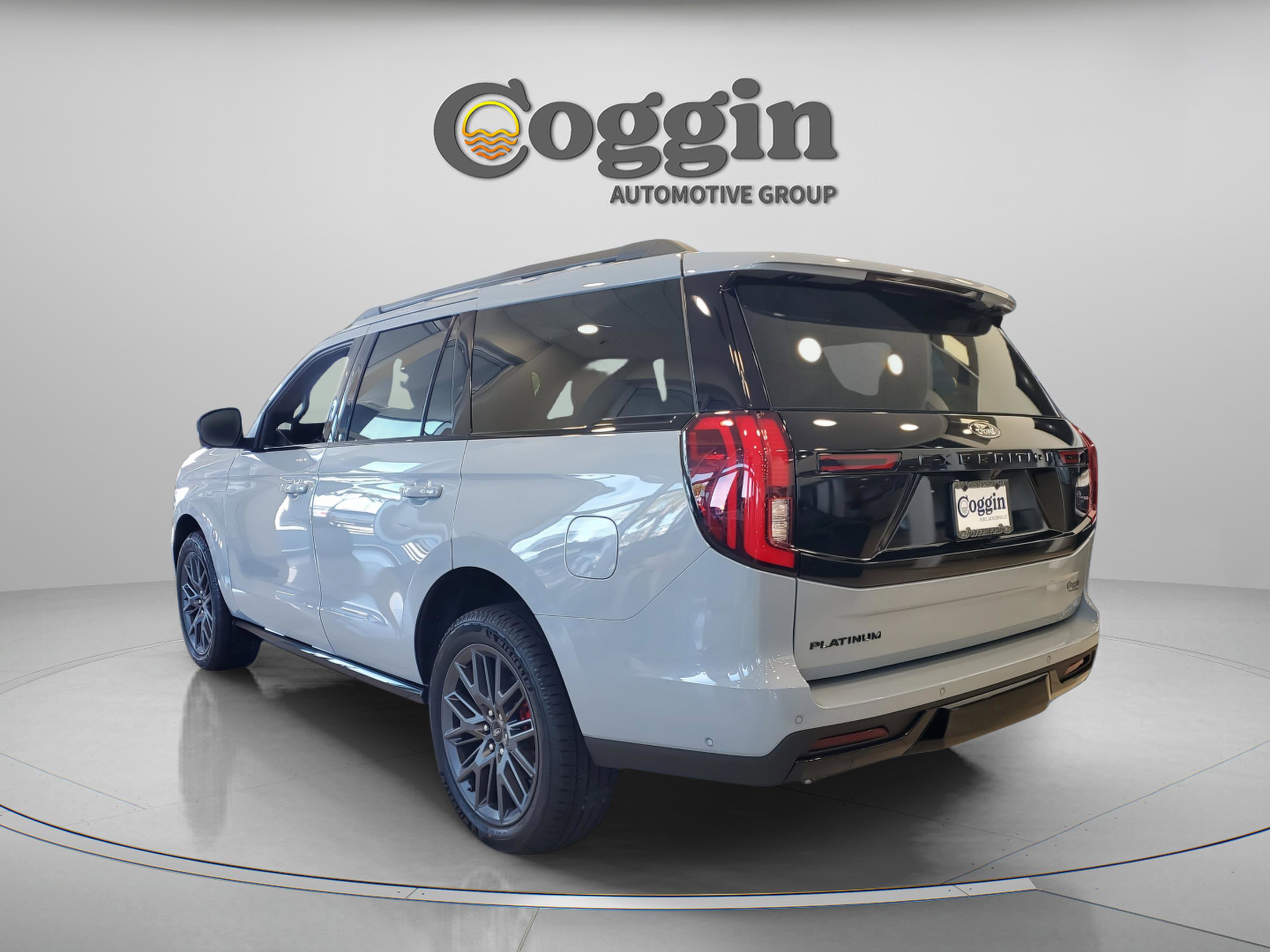 New 2025 Ford Expedition Platinum w/ Stealth Performance Package image 3