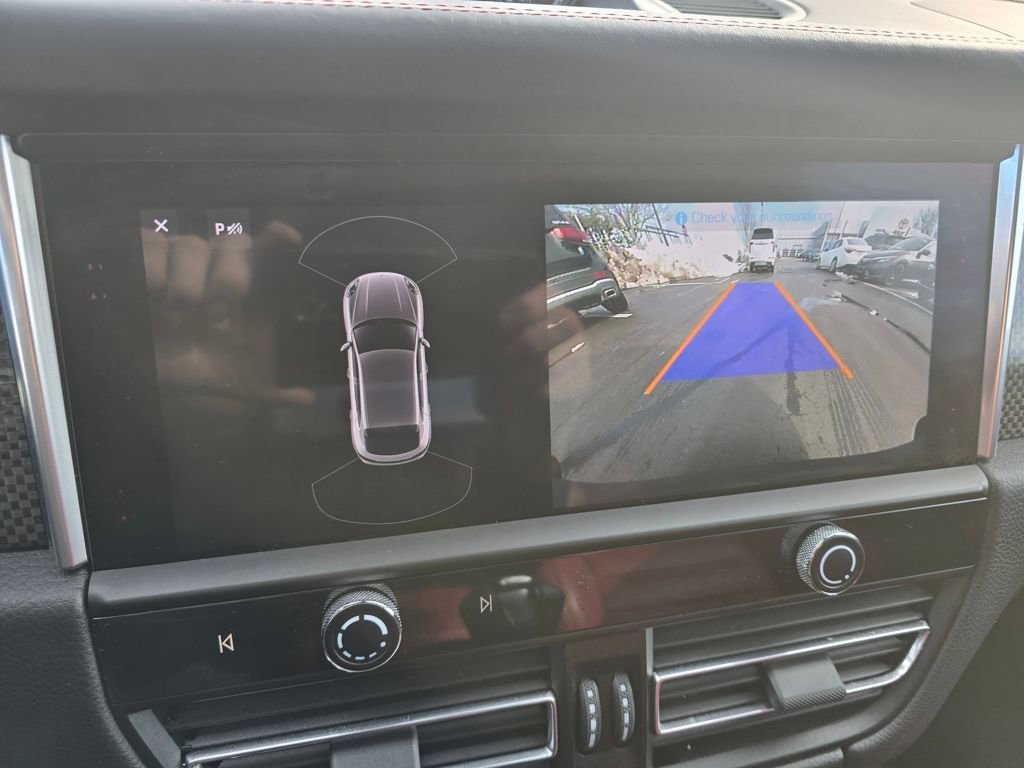 Used 2023 Porsche Macan S image 25