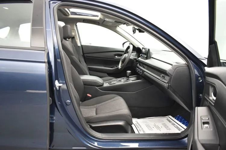 Used 2025 Honda Accord SE image 16