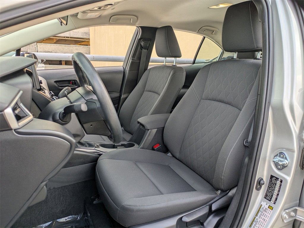 Used 2025 Toyota Corolla LE image 23