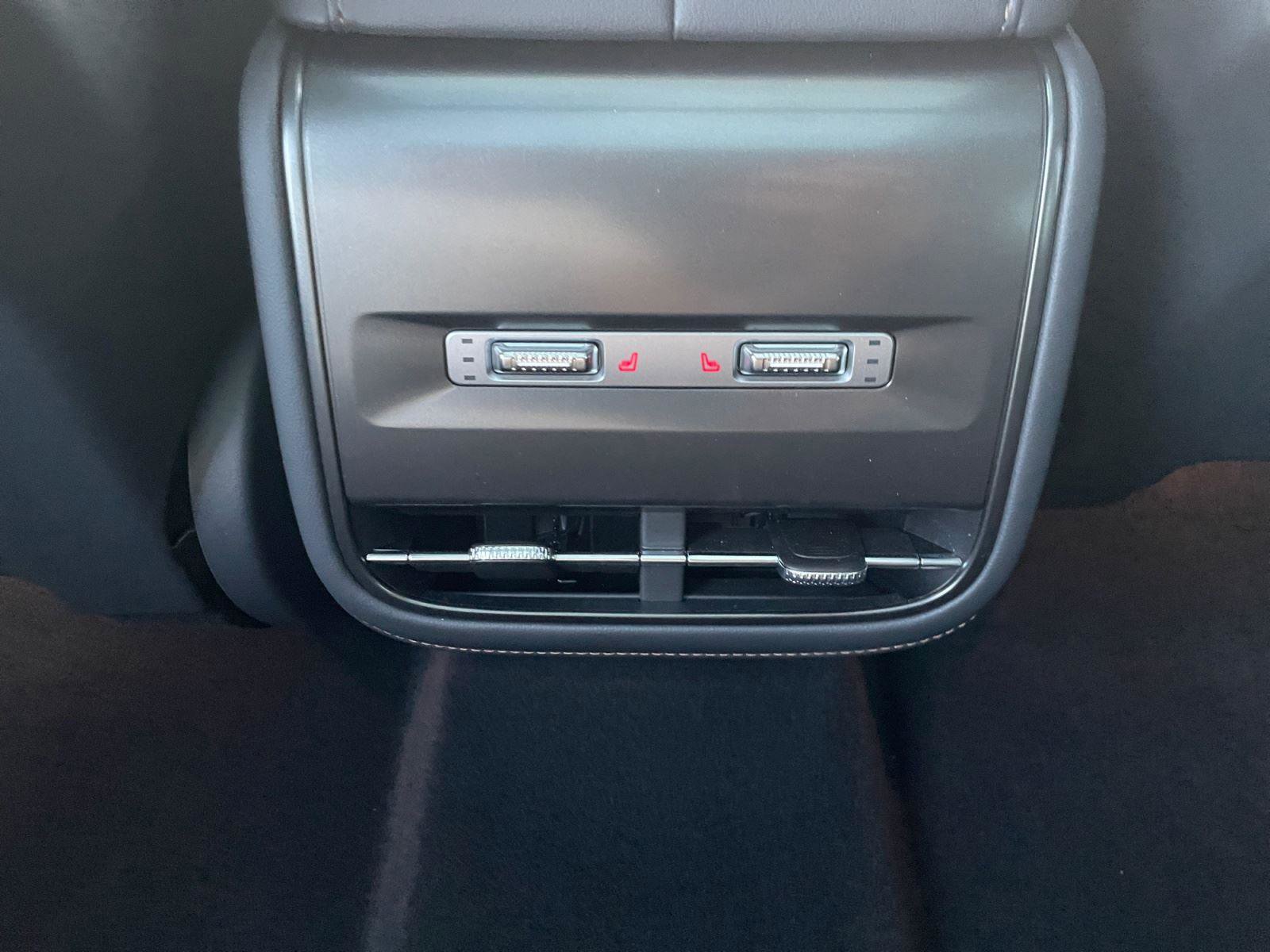 New 2026 Lincoln Nautilus Reserve AWD/4WD image 17