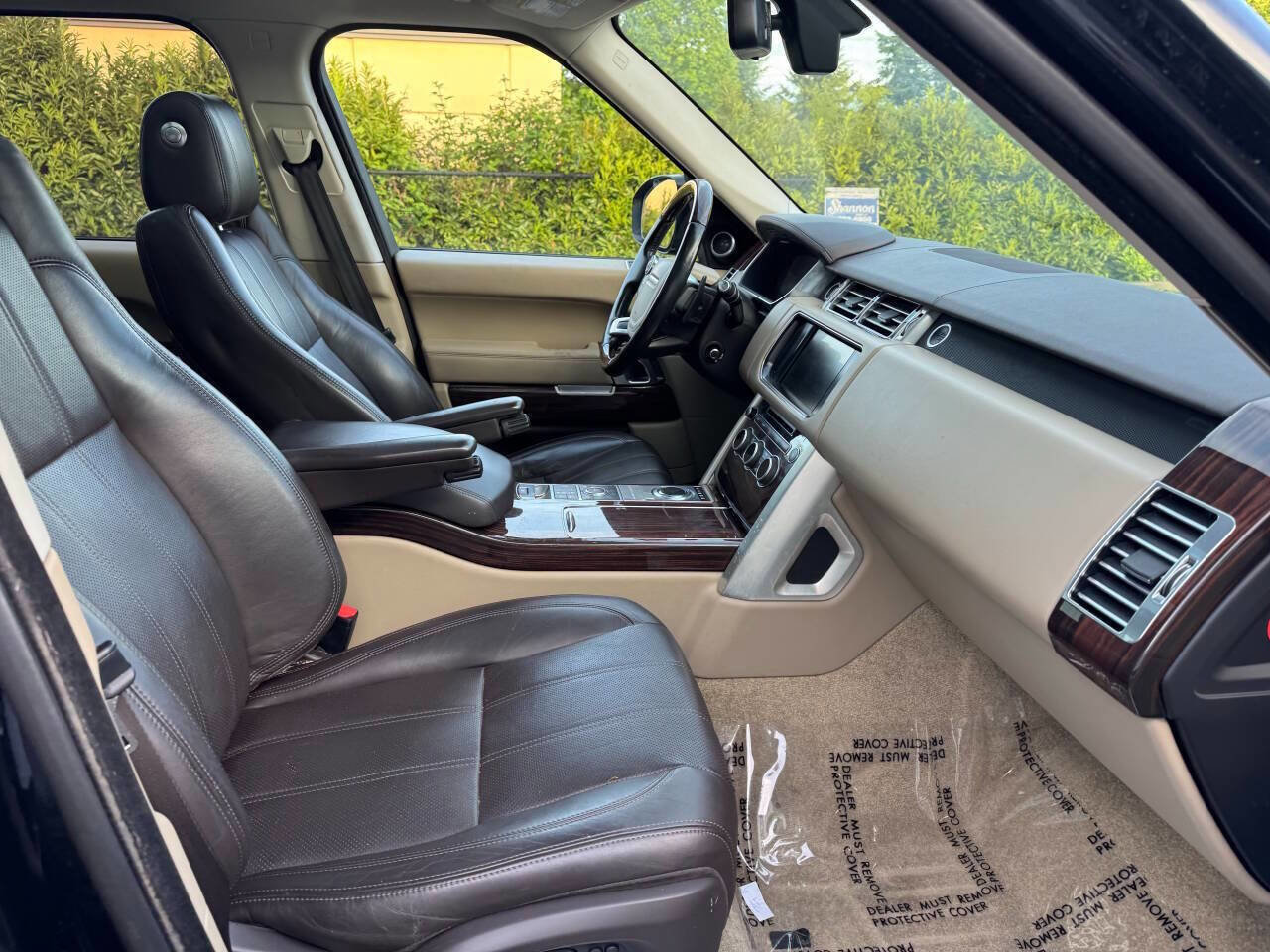 Used 2014 Land Rover Range Rover HSE image 16