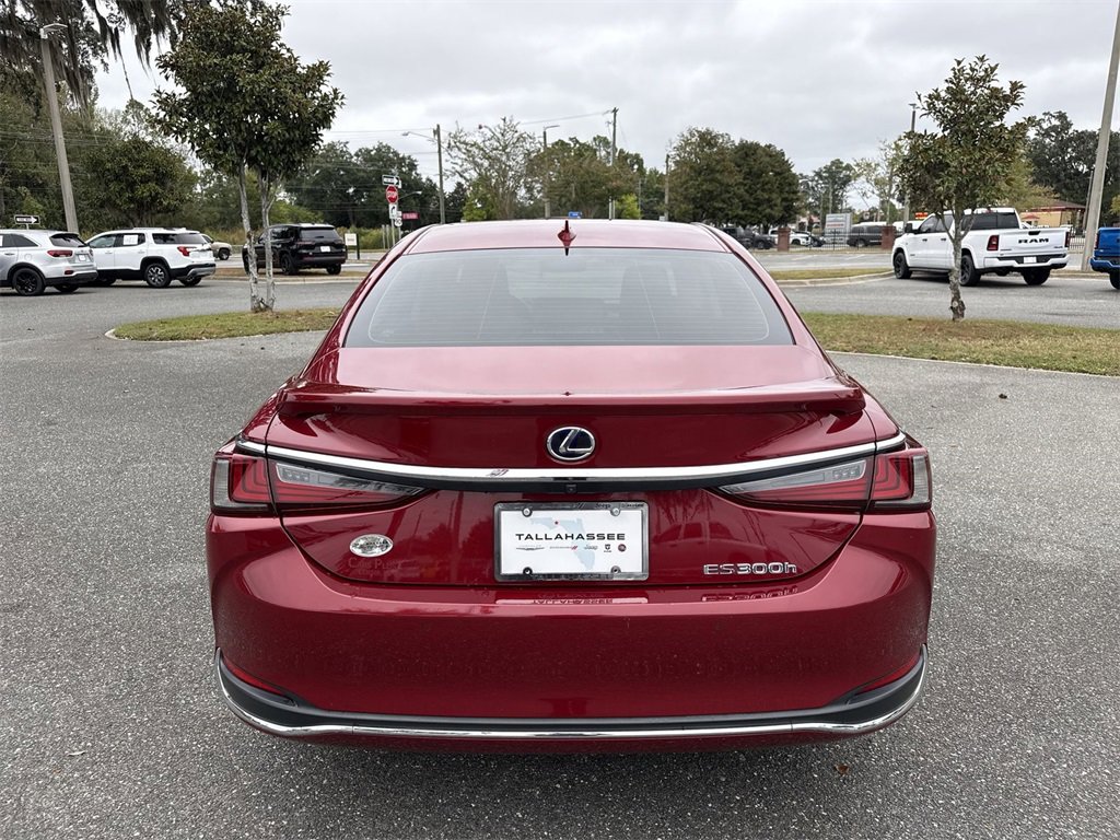 Used 2020 Lexus ES 300h w/ Premium Package image 4