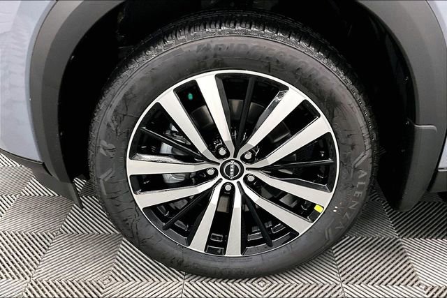 New 2025 Nissan Pathfinder Platinum w/ Lighting Package (N93) image 12