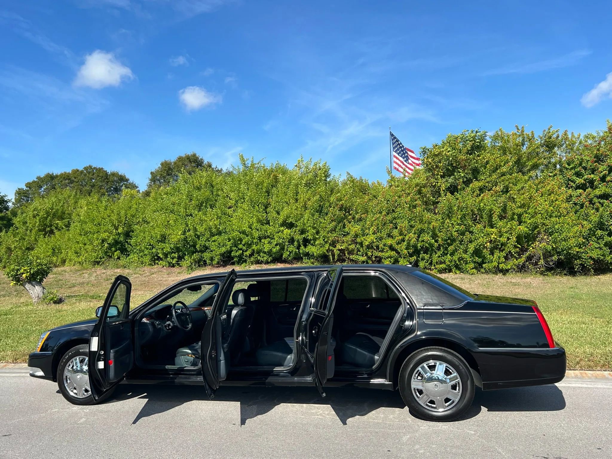 Used 2006 Cadillac DTS FWD image 77