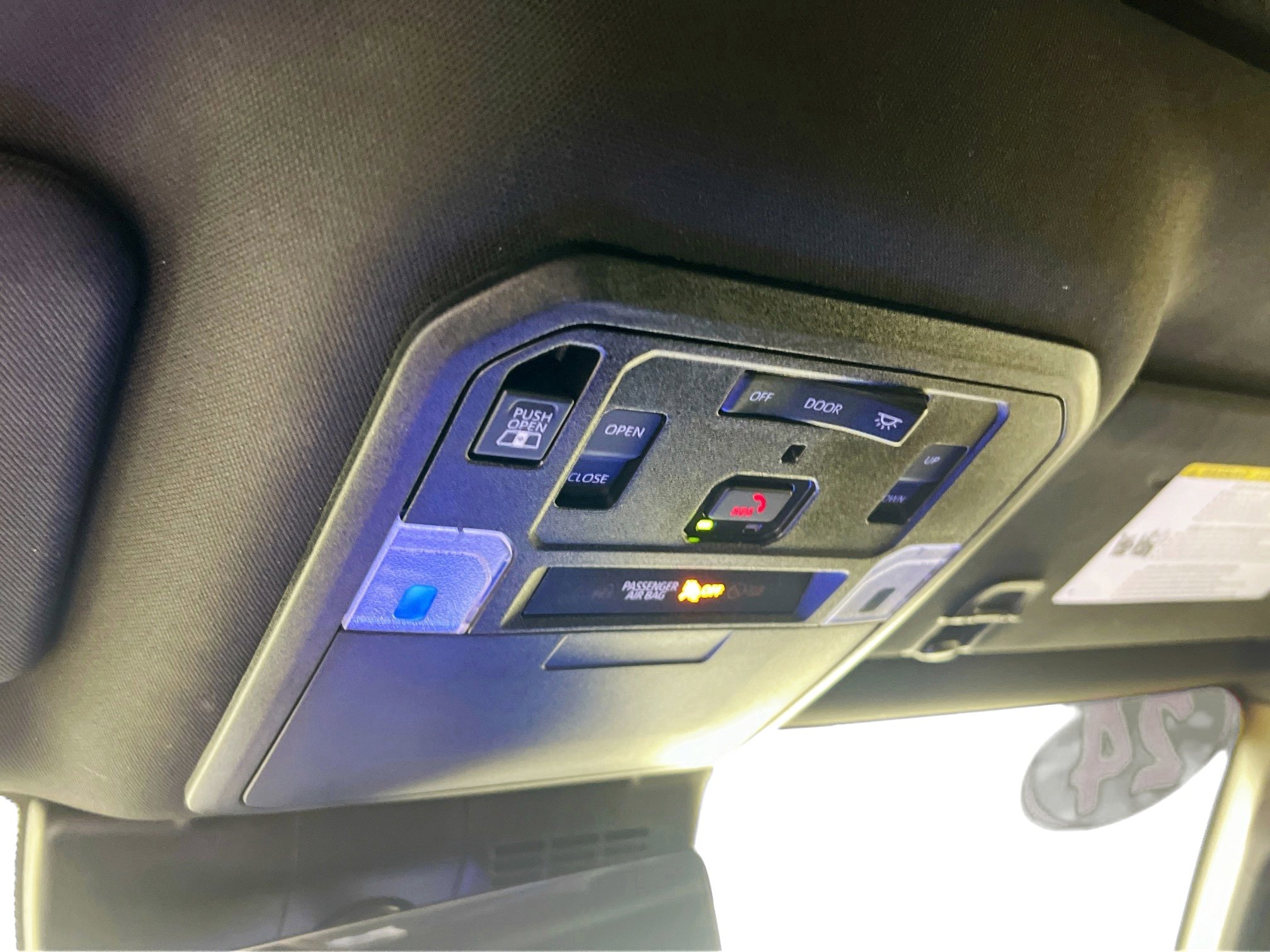 Used 2024 Toyota Tacoma Limited w/ Limited Package (LT) image 22