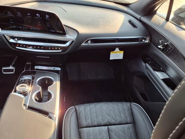 New 2026 Cadillac Lyriq V w/ Exterior Carbon Fiber Package image 16