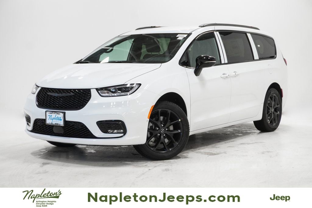 New 2026 Chrysler Pacifica Select w/ S Appearance Package image 1
