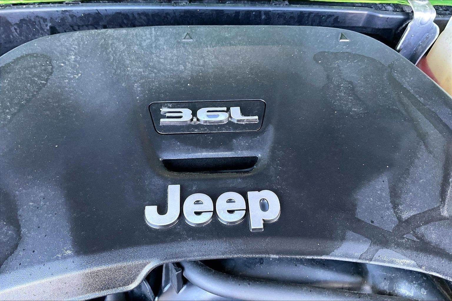 Used 2018 Jeep Wrangler Unlimited Sport S image 27