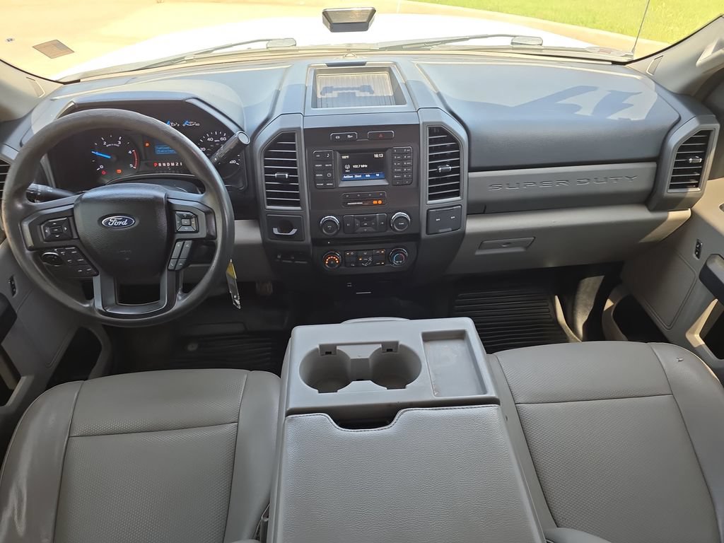 Used 2017 Ford F350 XL w/ Power Equipment Group RWD image 9