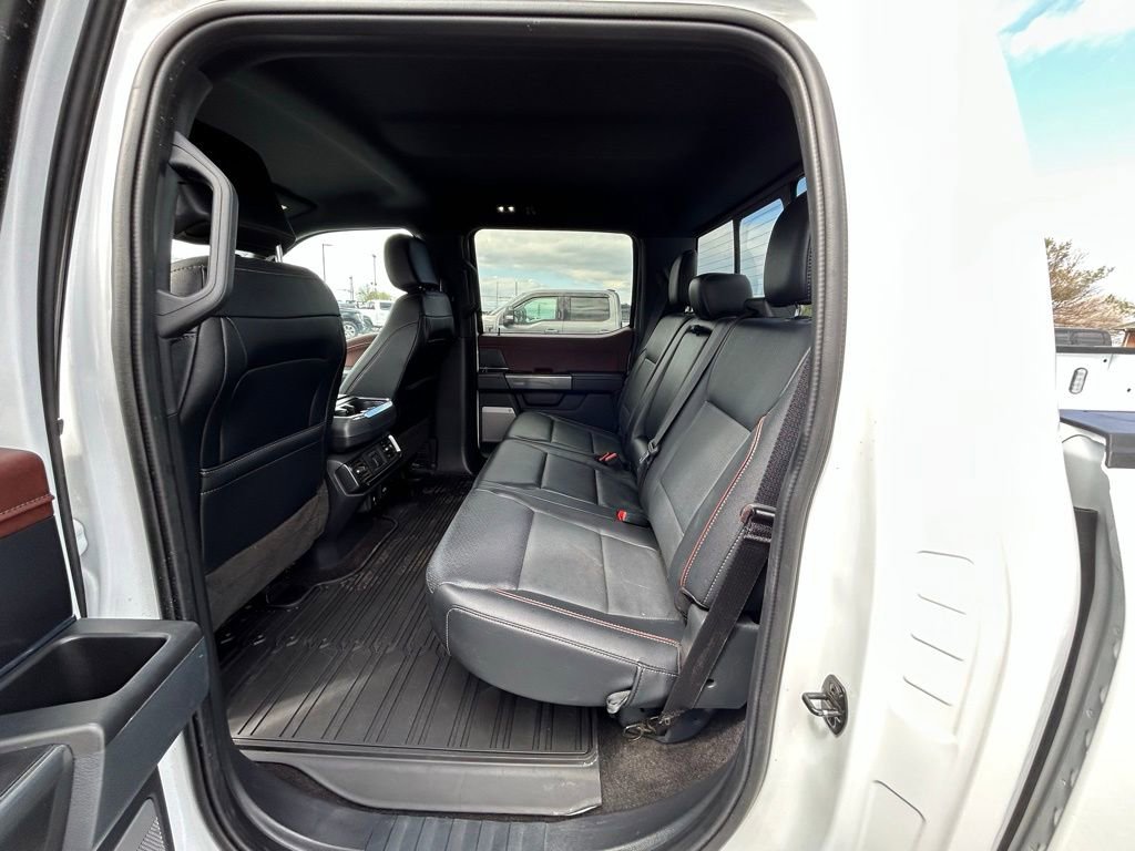 Used 2022 Ford F150 Lariat w/ Equipment Group 502A High image 4