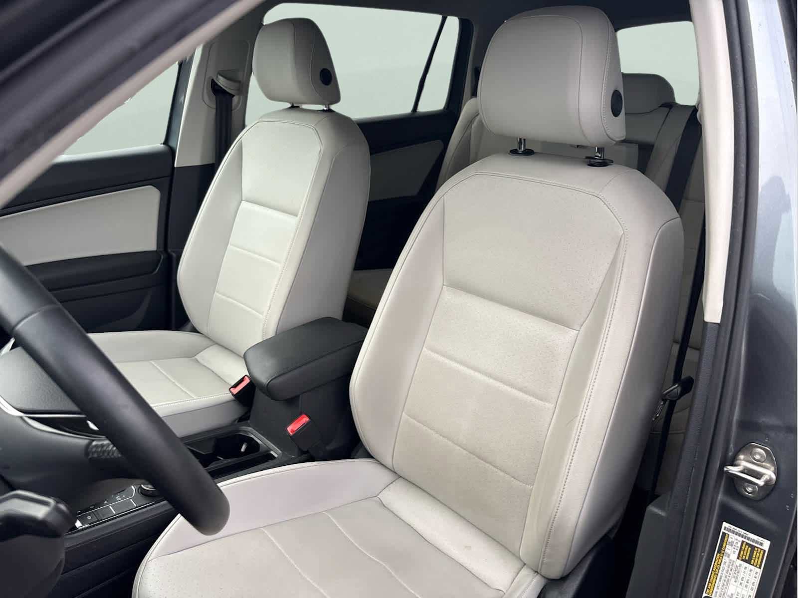 Certified 2020 Volkswagen Tiguan SE image 20