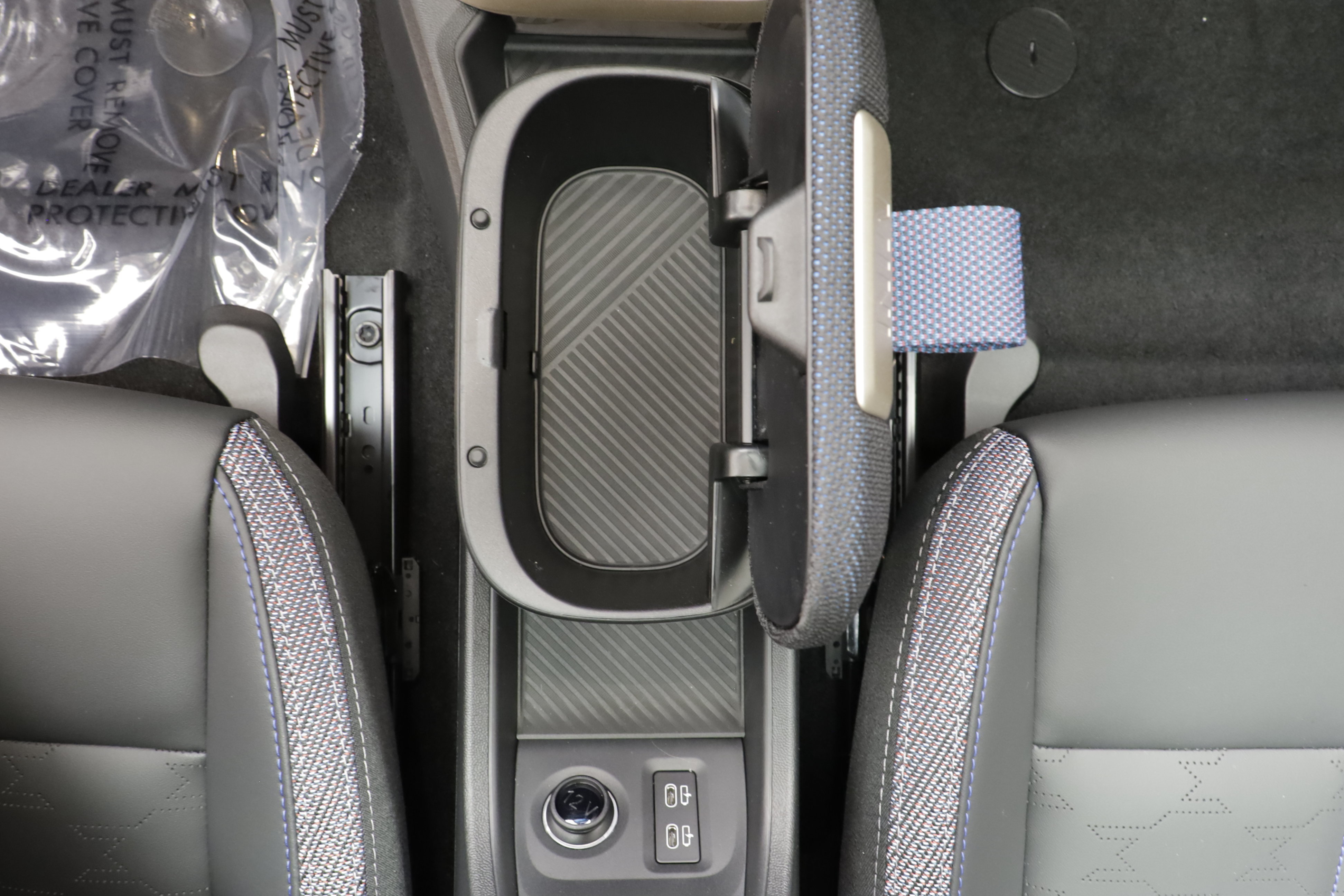 New 2027 MINI Cooper 2-Door Hardtop FWD image 15