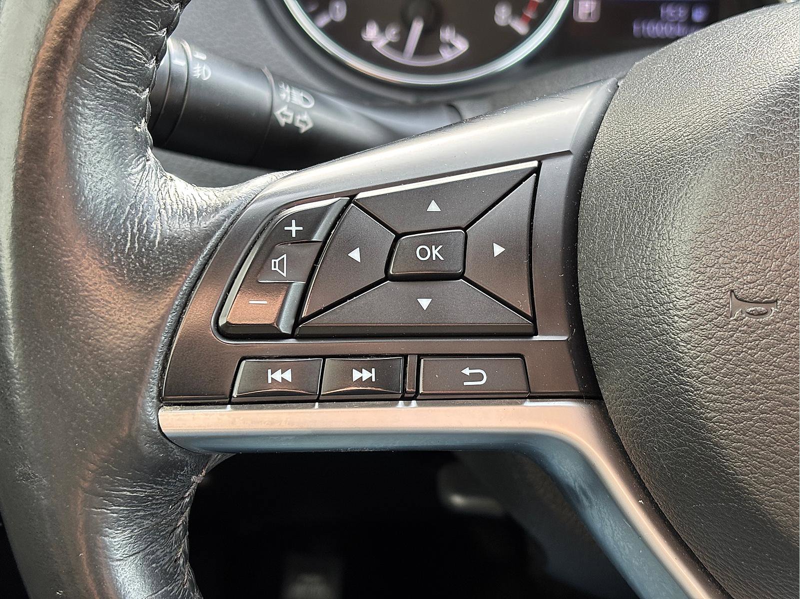 Used 2018 Nissan Rogue SL AWD/4WD image 33