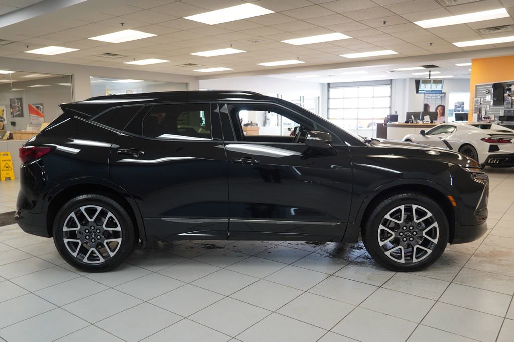 Used 2025 Chevrolet Blazer RS w/ LPO, Floor Liner Package AWD/4WD image 16