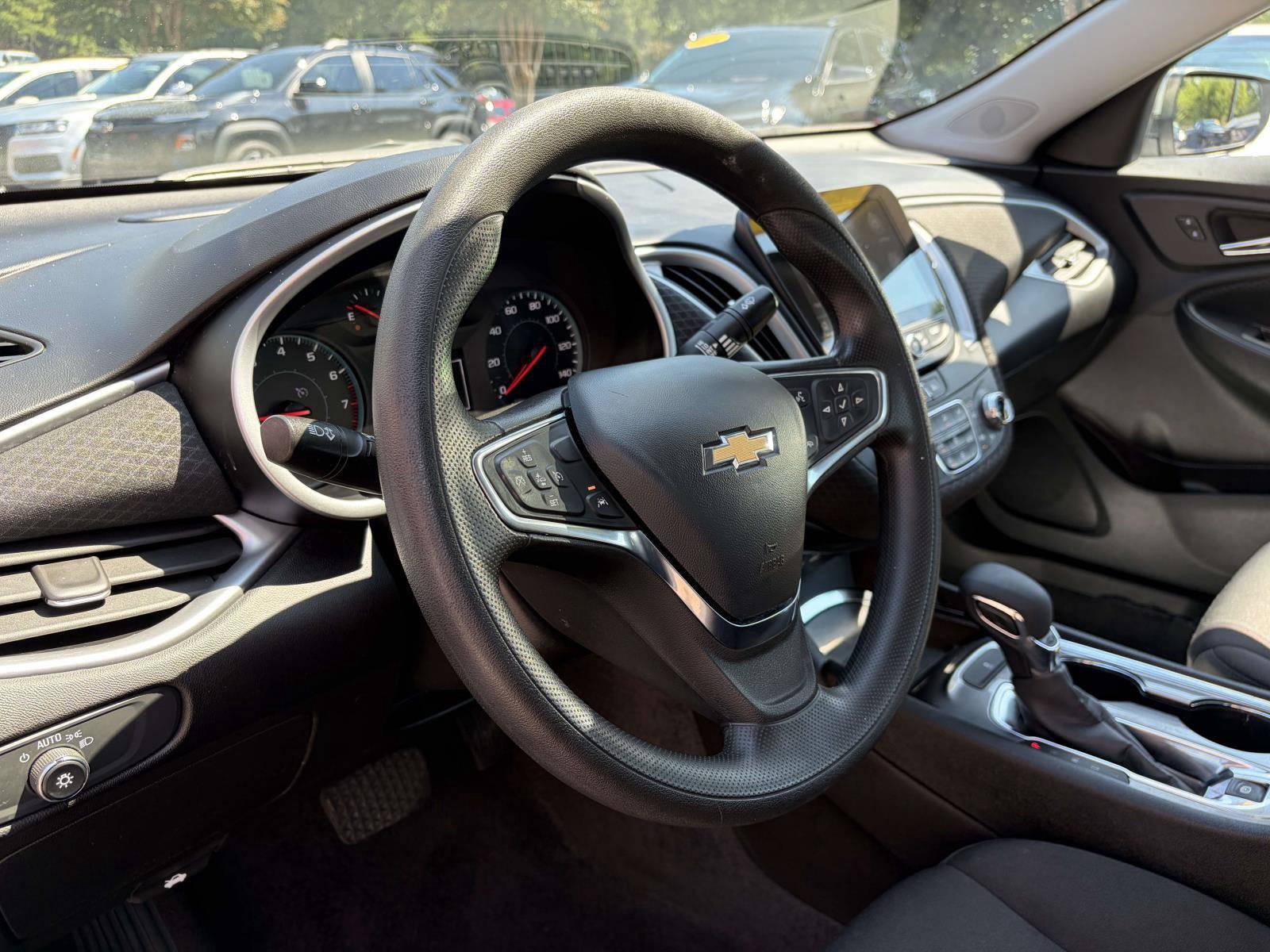Used 2023 Chevrolet Malibu LT FWD image 7