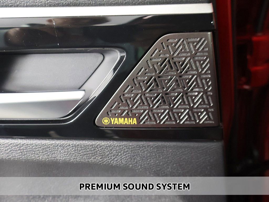 New 2025 Mitsubishi Outlander SEL image 5