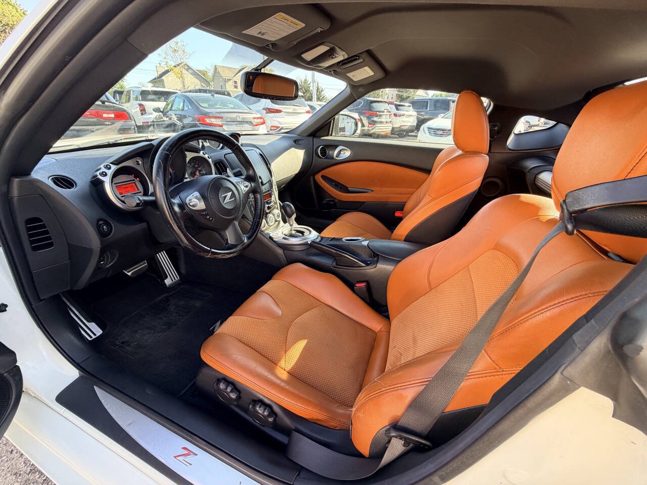 Used 2012 Nissan 370Z Touring RWD image 20