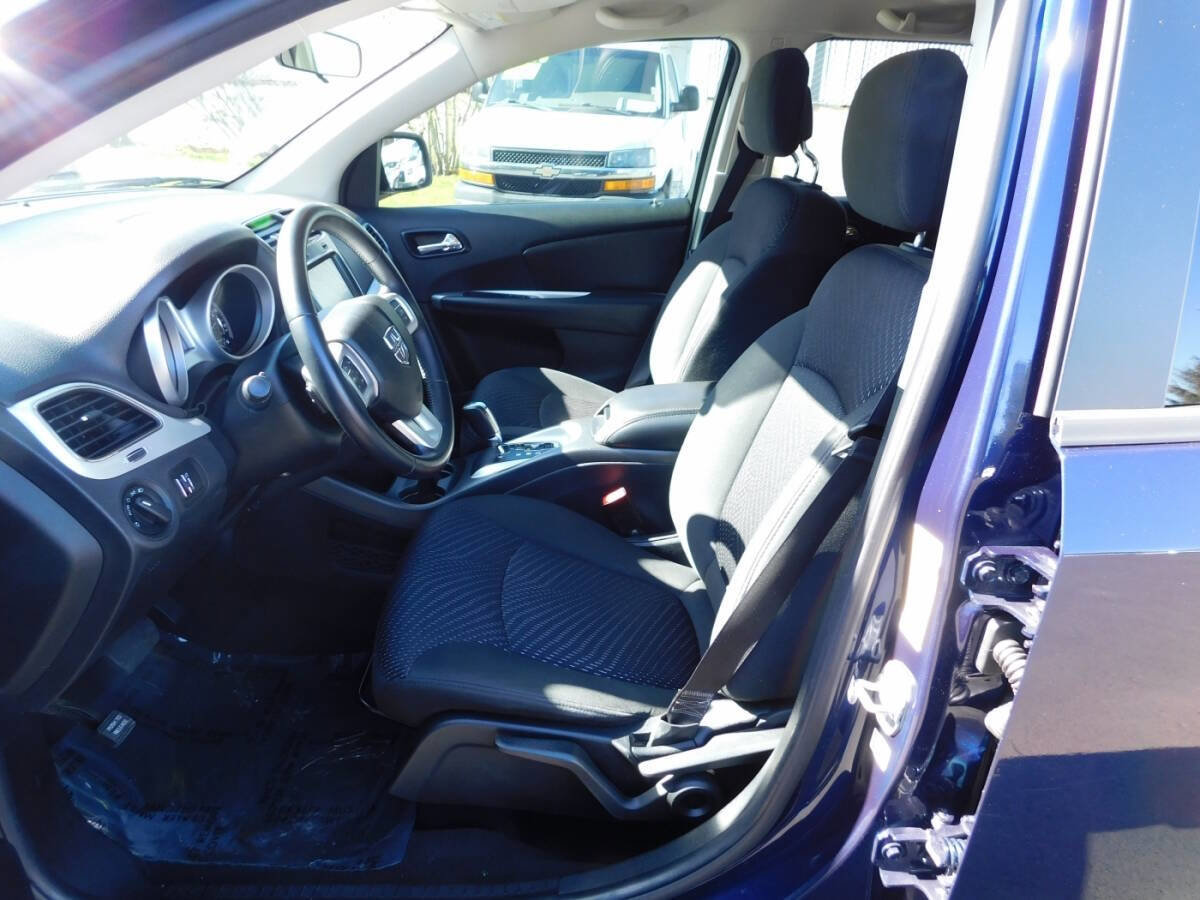 Used 2018 Dodge Journey SE w/ Popular Equipment Group image 8