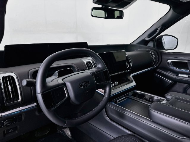 New 2026 Ford Expedition Platinum w/ Stealth Appearance Package AWD/4WD image 9