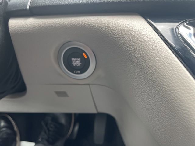 Used 2024 Chrysler Pacifica Touring-L image 29