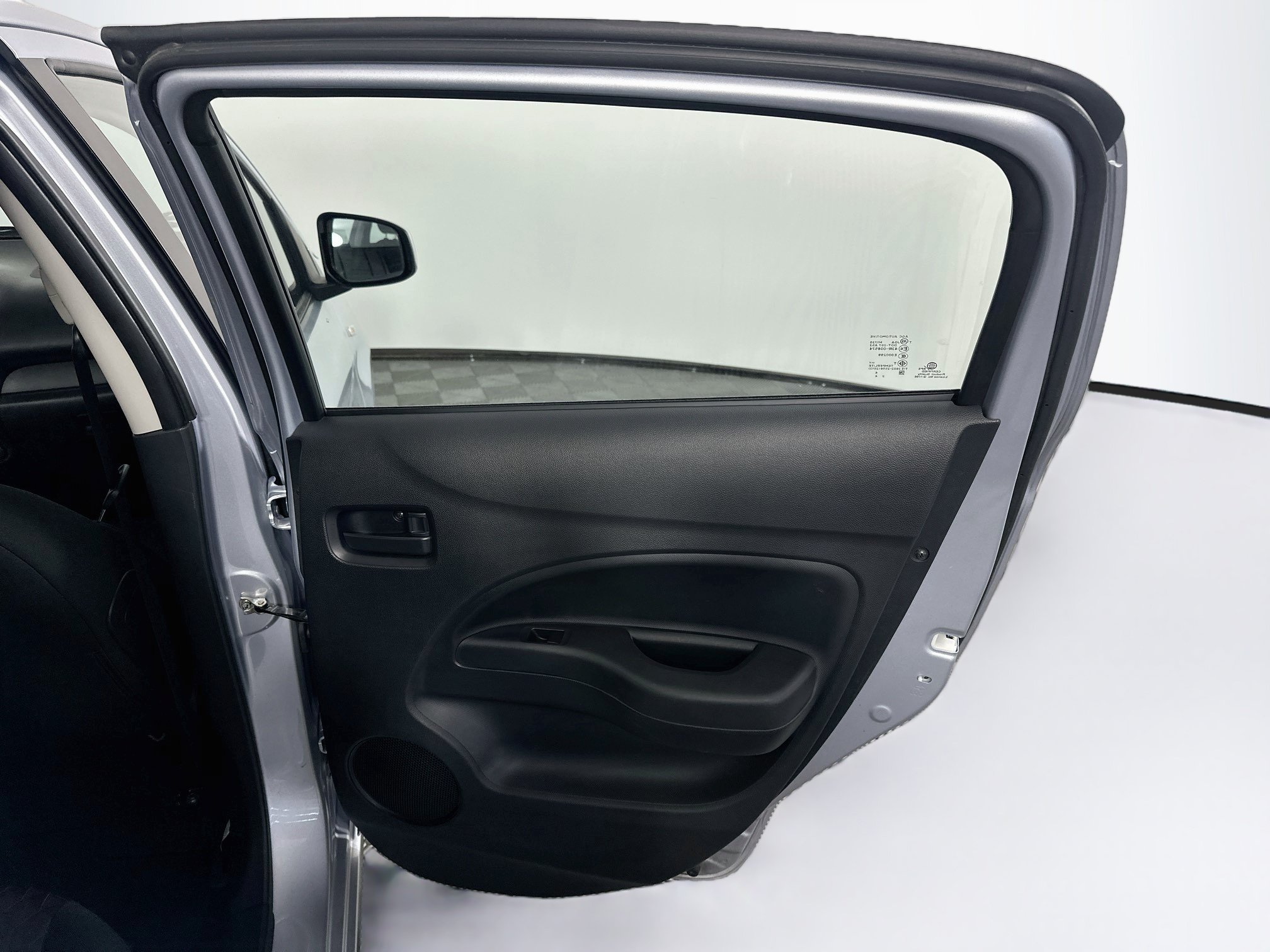Used 2024 Mitsubishi Mirage ES FWD image 28