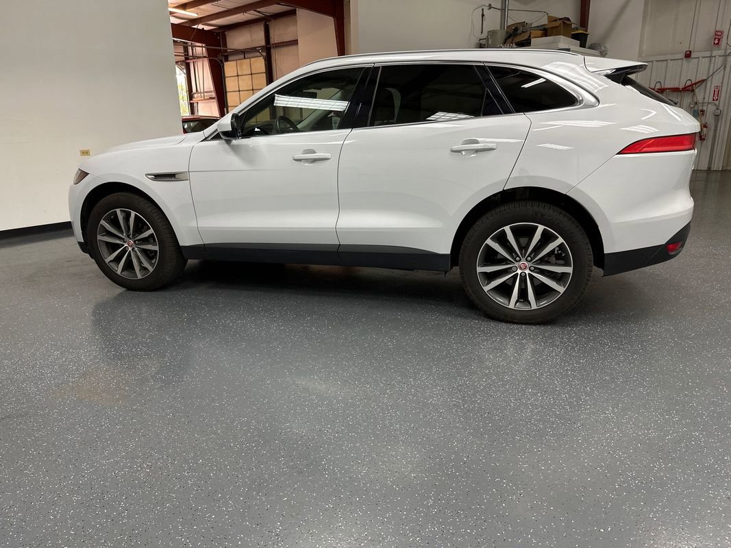 Used 2020 Jaguar F-PACE Prestige image 7