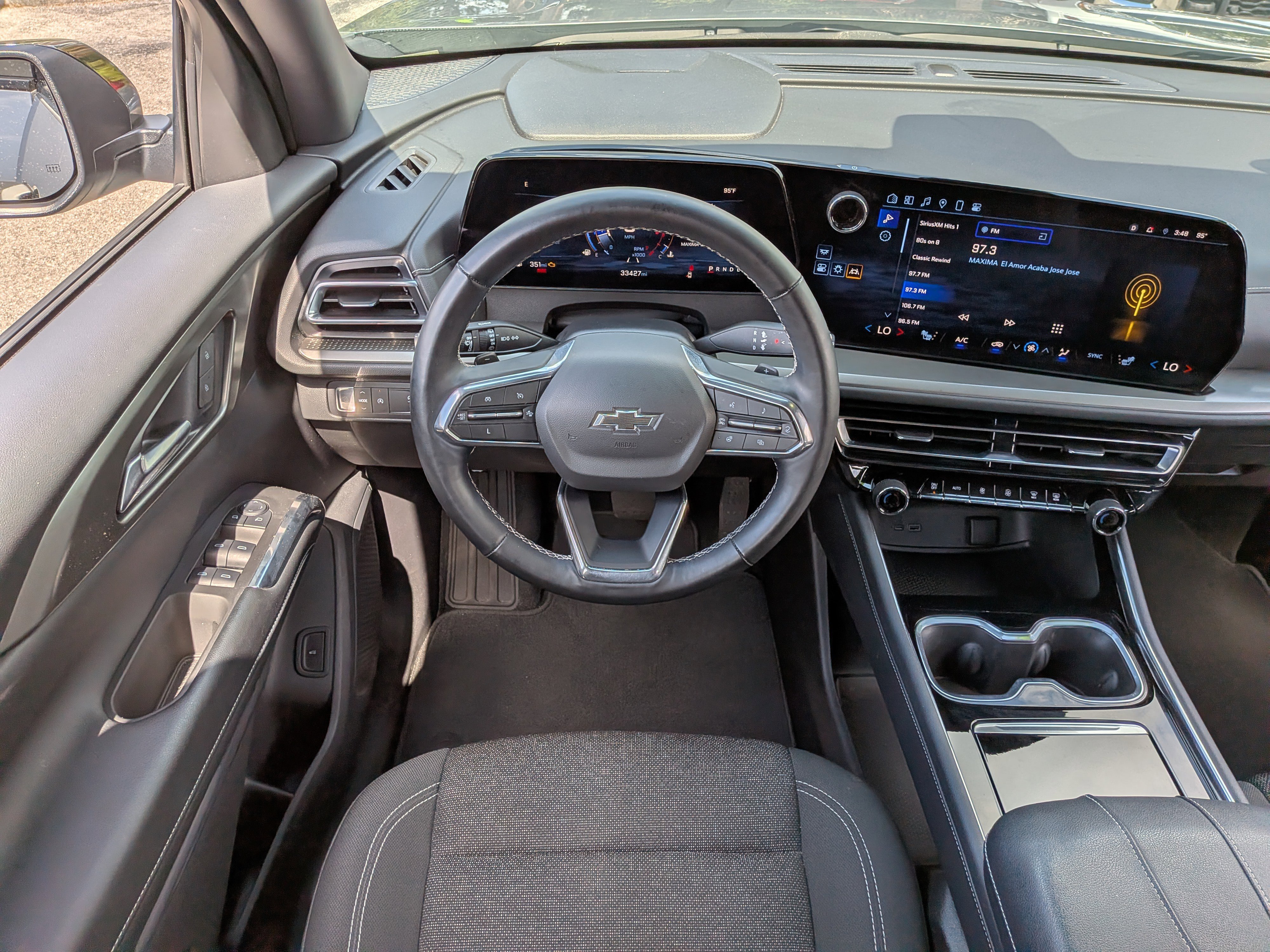 Used 2024 Chevrolet Traverse LS w/ Midnight/Sport Edition FWD image 15