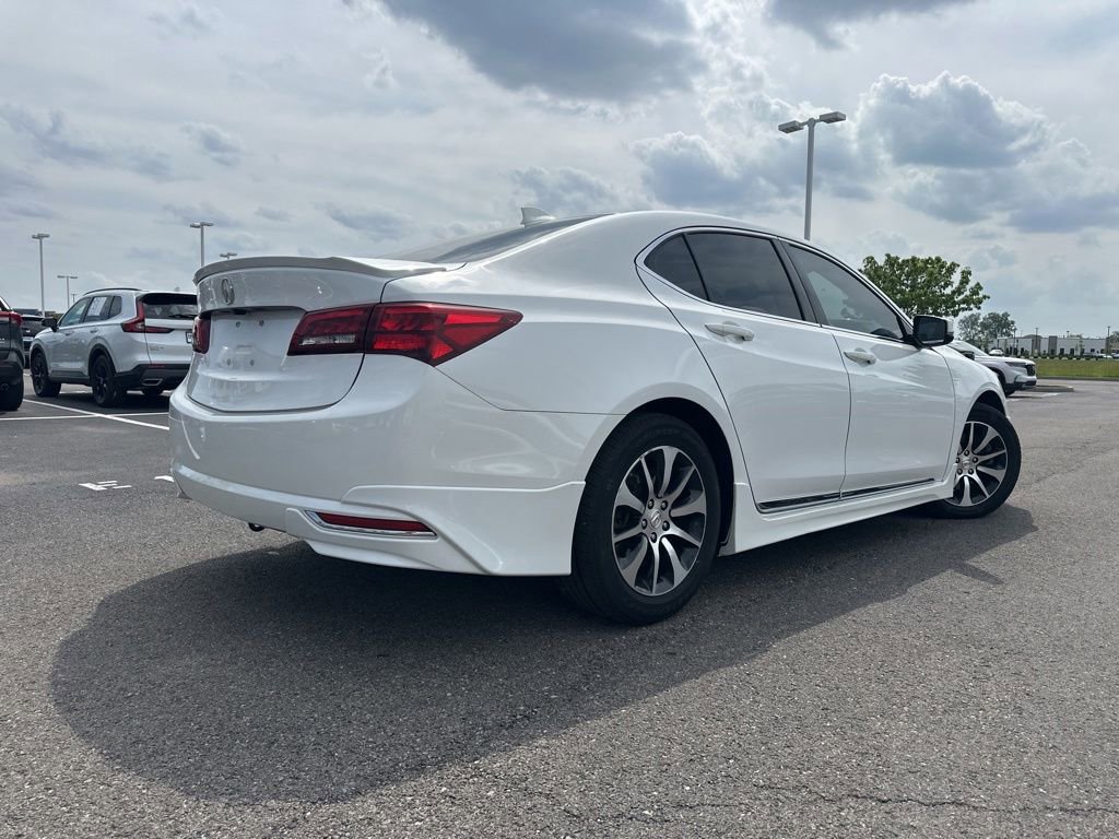 Used 2016 Acura TLX FWD image 10
