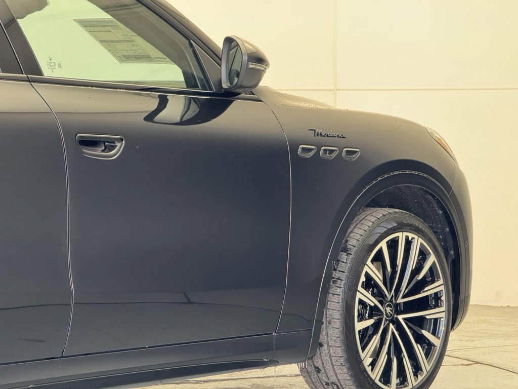 New 2025 Maserati Grecale Modena image 29