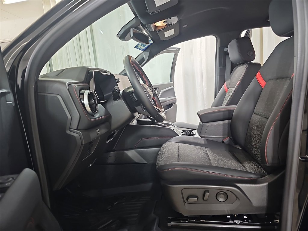 Certified 2023 Chevrolet Colorado Z71 w/ Z71 Convenience Package 2 image 18