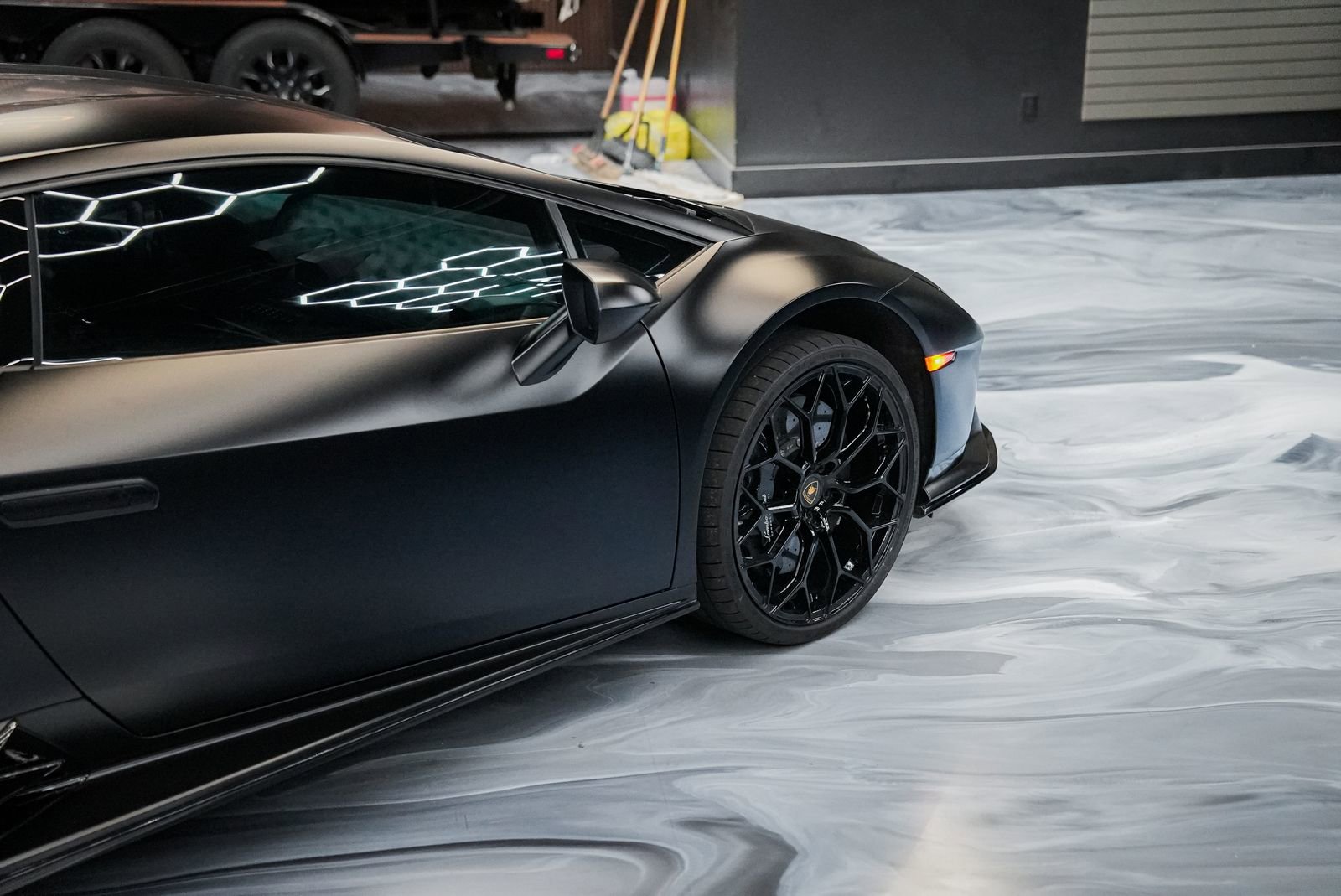 Used 2023 Lamborghini Huracan Tecnica RWD image 10