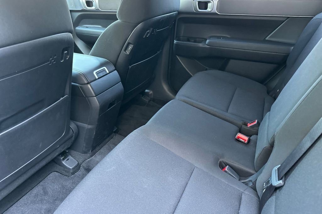 Used 2025 Hyundai Santa Fe SE image 10