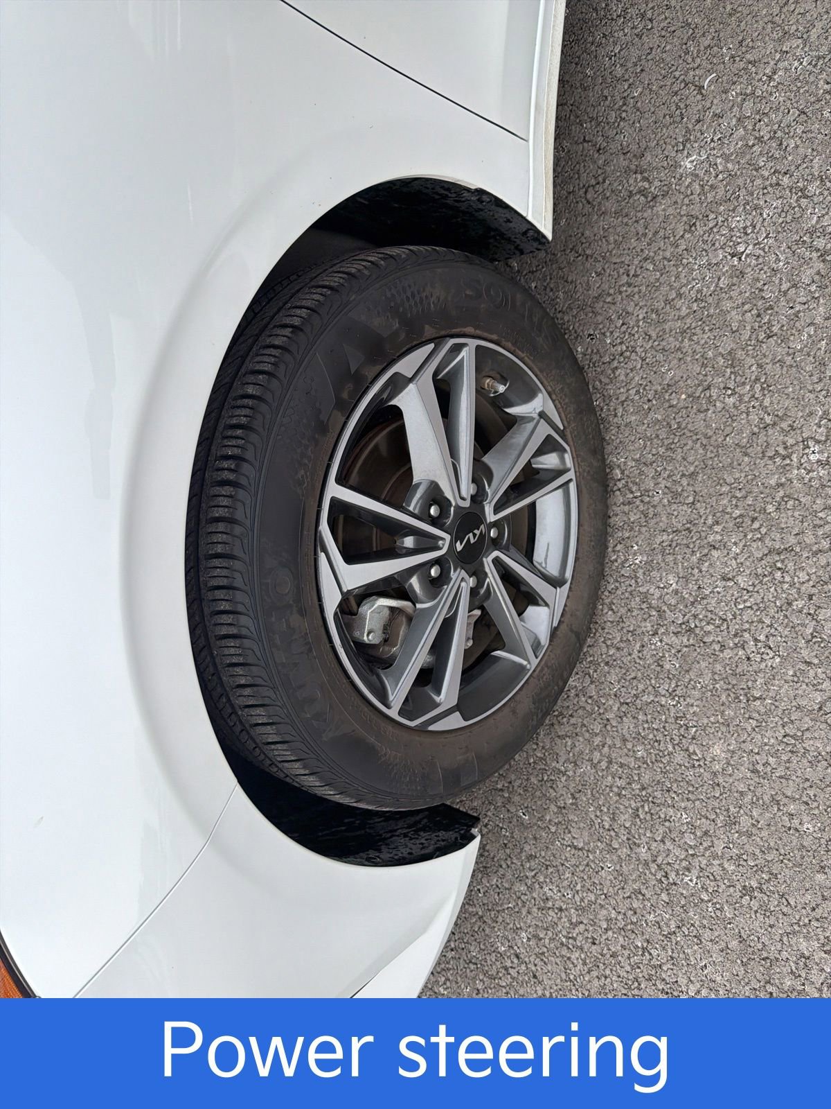 Certified 2023 Kia Forte LXS image 25